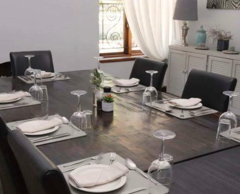 The Village Guesthouse 塞雷斯 外观 照片